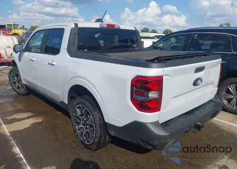 2025 Ford Maverick Lariat z USA, uszkodzony, nr VIN 3FTTW8S31SRA19385